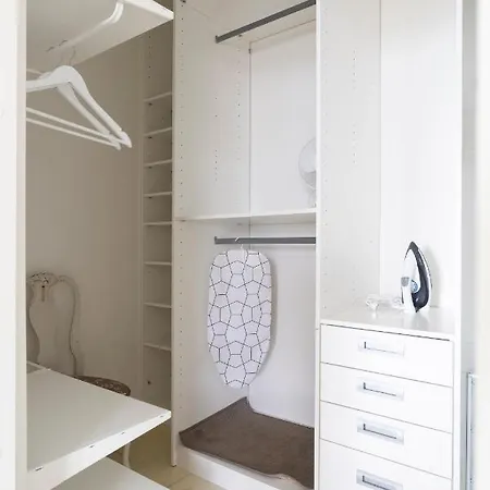 Apartment 2ndhomes Lonnrotinkatu 1br Helsinki
